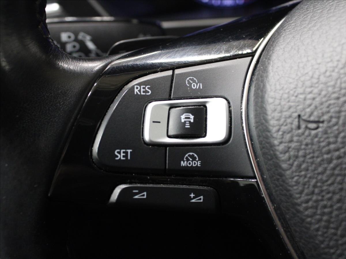 Volkswagen Tiguan SUV / Terénní 2,0 l 110 kw