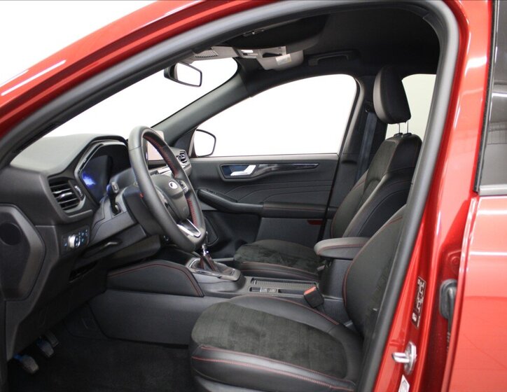 Ford Kuga SUV 1,5 l 110 kw