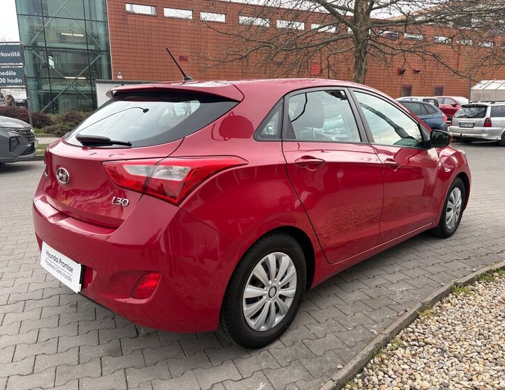 Hyundai i30 Hatchback 1,4 l 73 kw