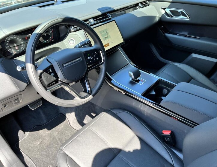 Land Rover Range Rover Velar SUV 2,0 l 150 kw