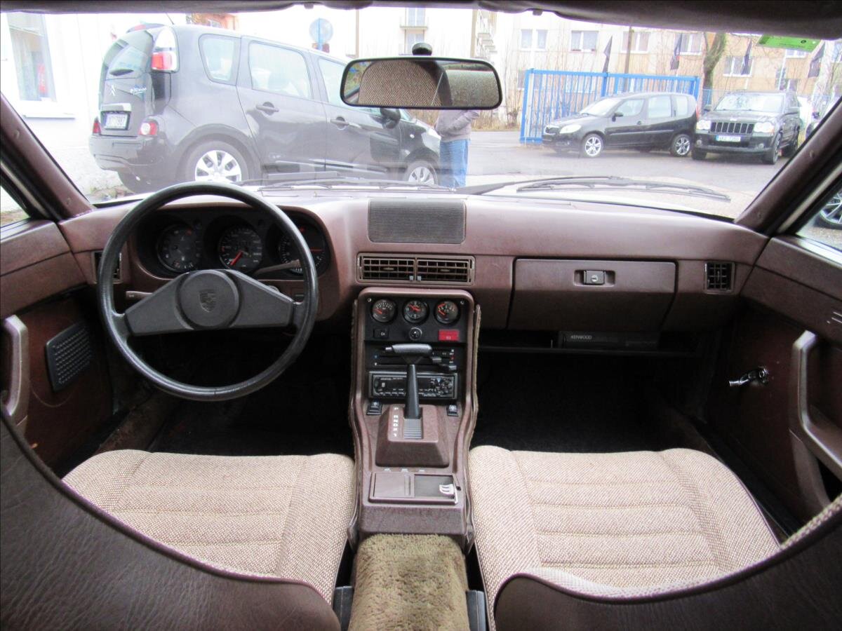 Porsche 924 Kupé 2,0 l 92 kw