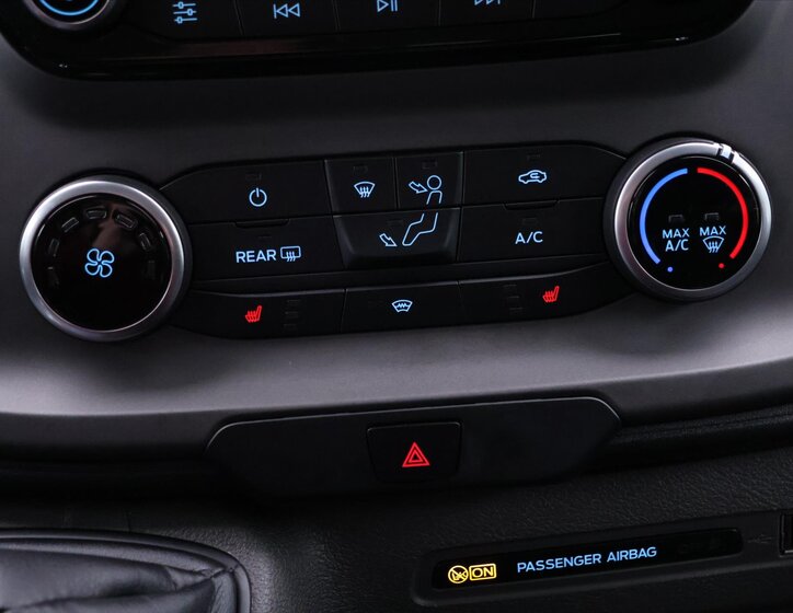 Ford Transit Custom Kombi 2,0 l 96 kw