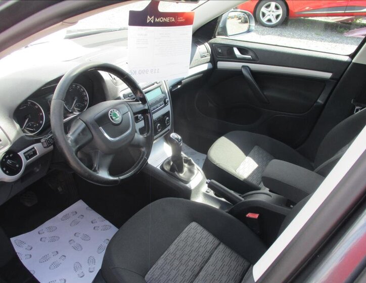 Škoda Octavia 16