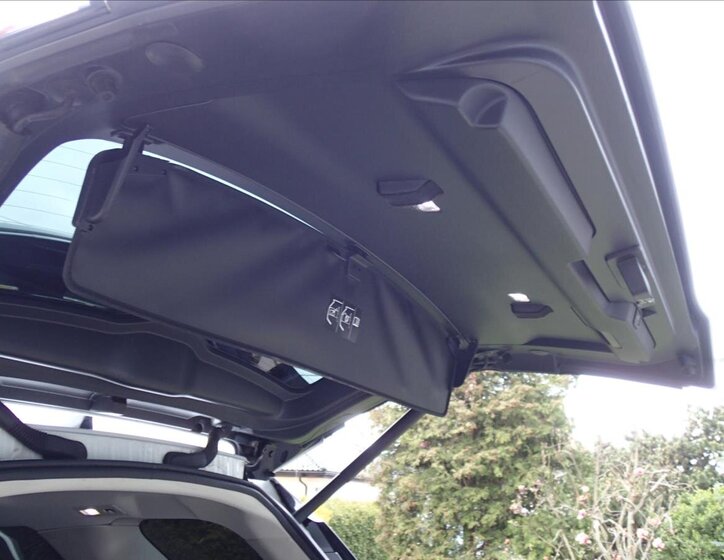 Land Rover Discovery SUV / Terénní 2,0 l 132 kw