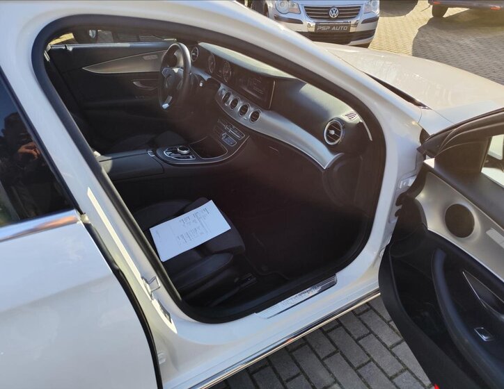 Mercedes-Benz Třídy E 31