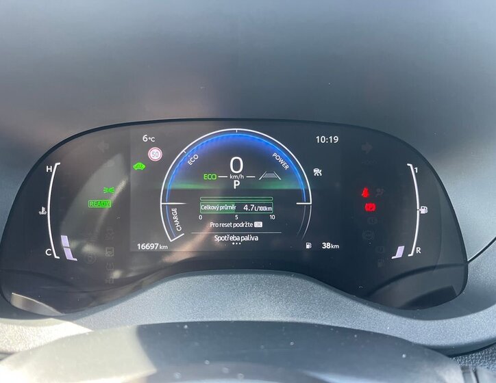 Toyota Yaris Cross SUV / Terénní 1,5 l 68 kw