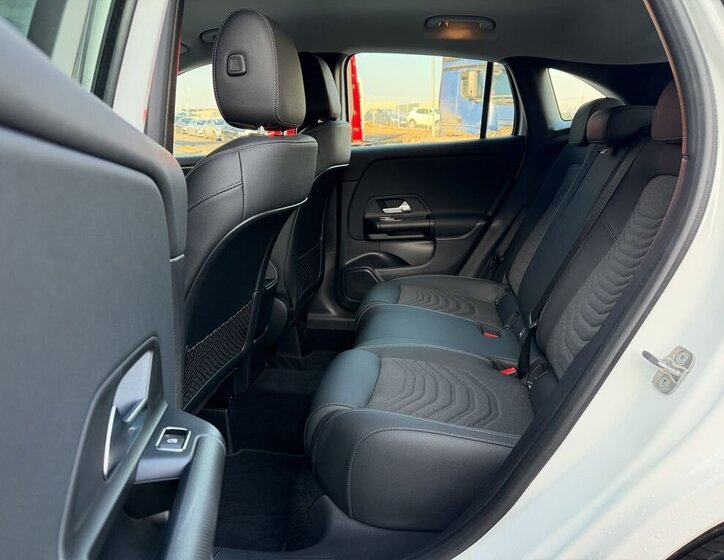 Mercedes-Benz GLA SUV / Terénní 2,0 l 140 kw