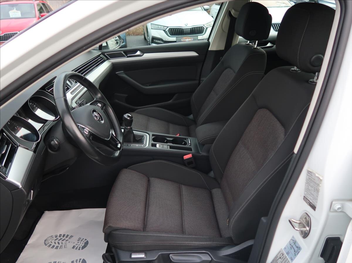 Volkswagen Passat Kombi 2,0 l 110 kw