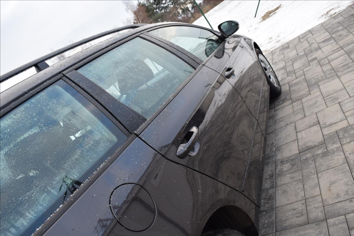 Volkswagen Passat Kombi 1,9 l 77 kw