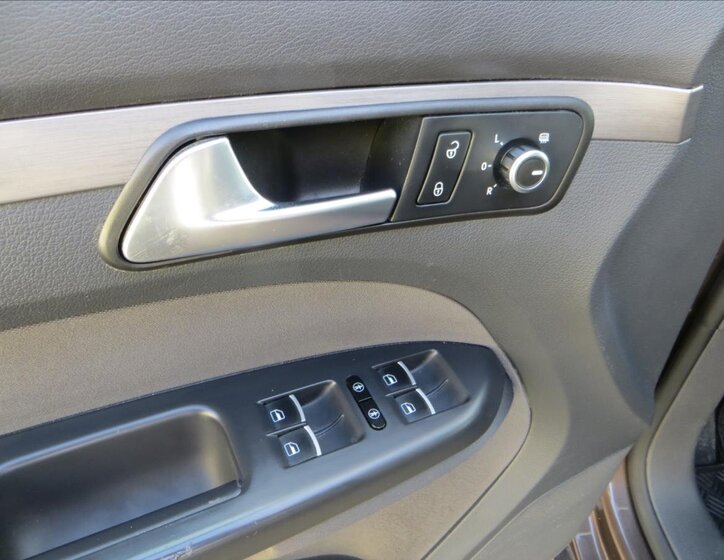 Volkswagen Touran 10