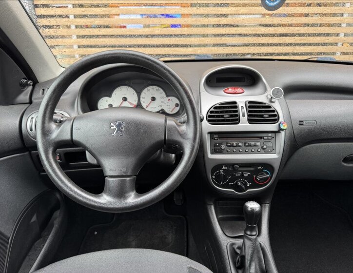 Peugeot 206 Hatchback 1,4 l 55 kw