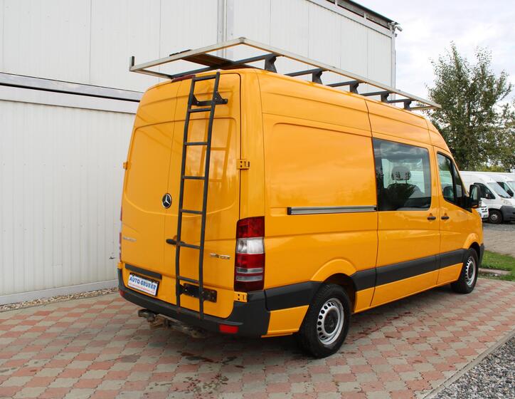 Mercedes-Benz Sprinter 4