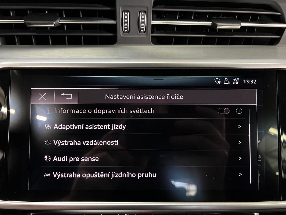 Audi S6 Kombi 3,0 l 257 kw