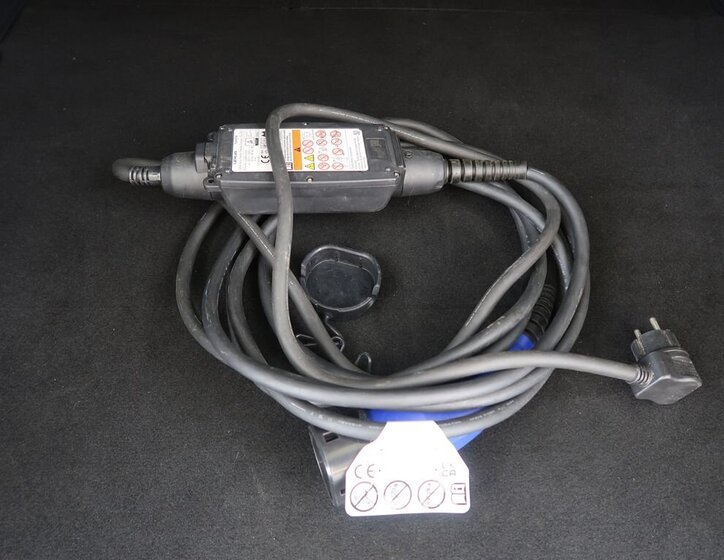 Toyota RAV4 SUV / Terénní 2,5 l 225 kw