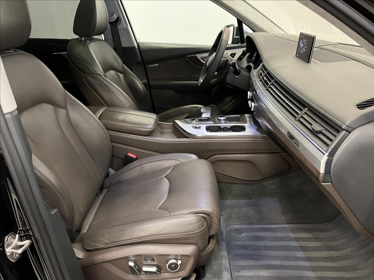 Audi SQ7 SUV 4,0 l 320 kw