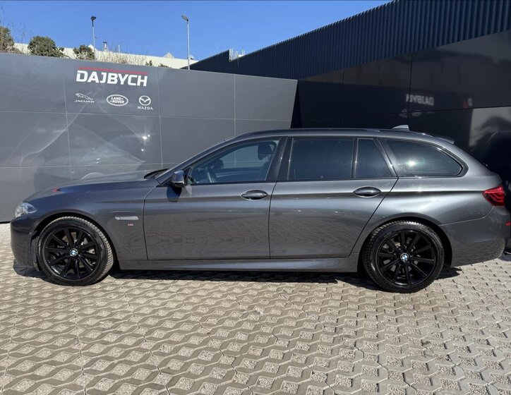 BMW Řada 5 Kombi 3,0 l 230 kw