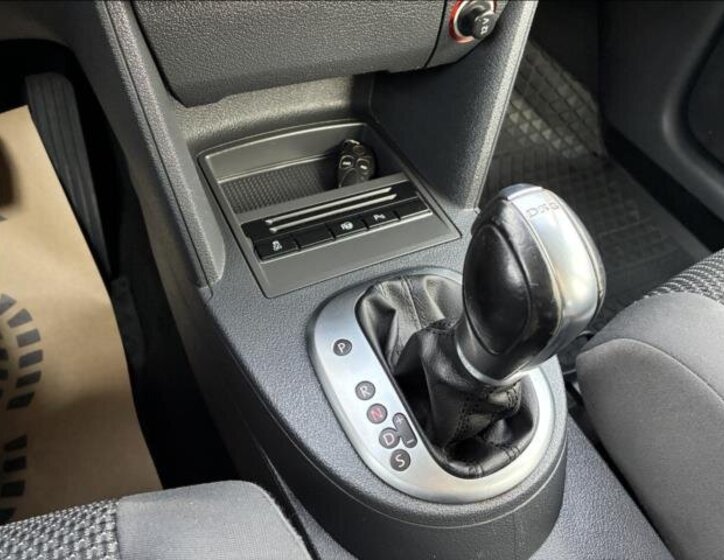 Volkswagen Touran MPV 2,0 l 103 kw