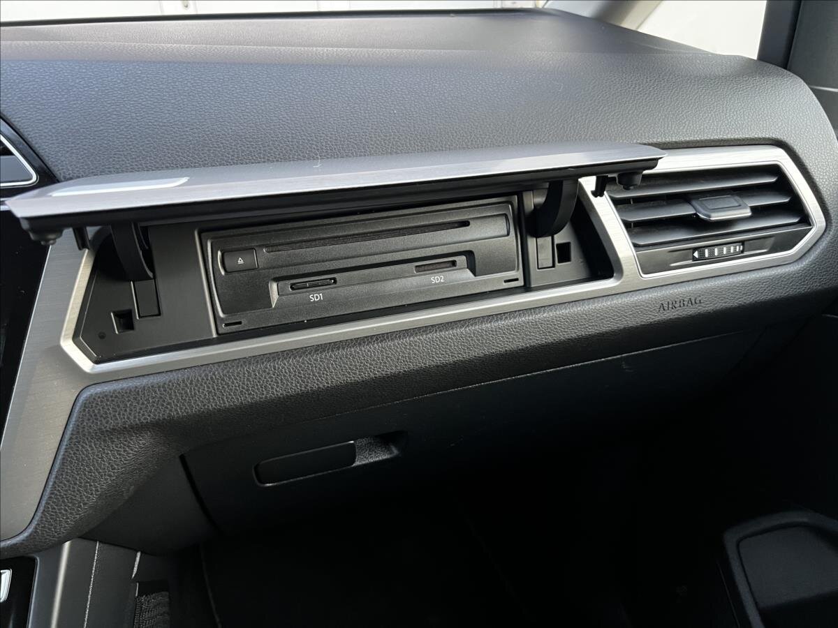 Volkswagen Touran Kombi 1,6 l 85 kw