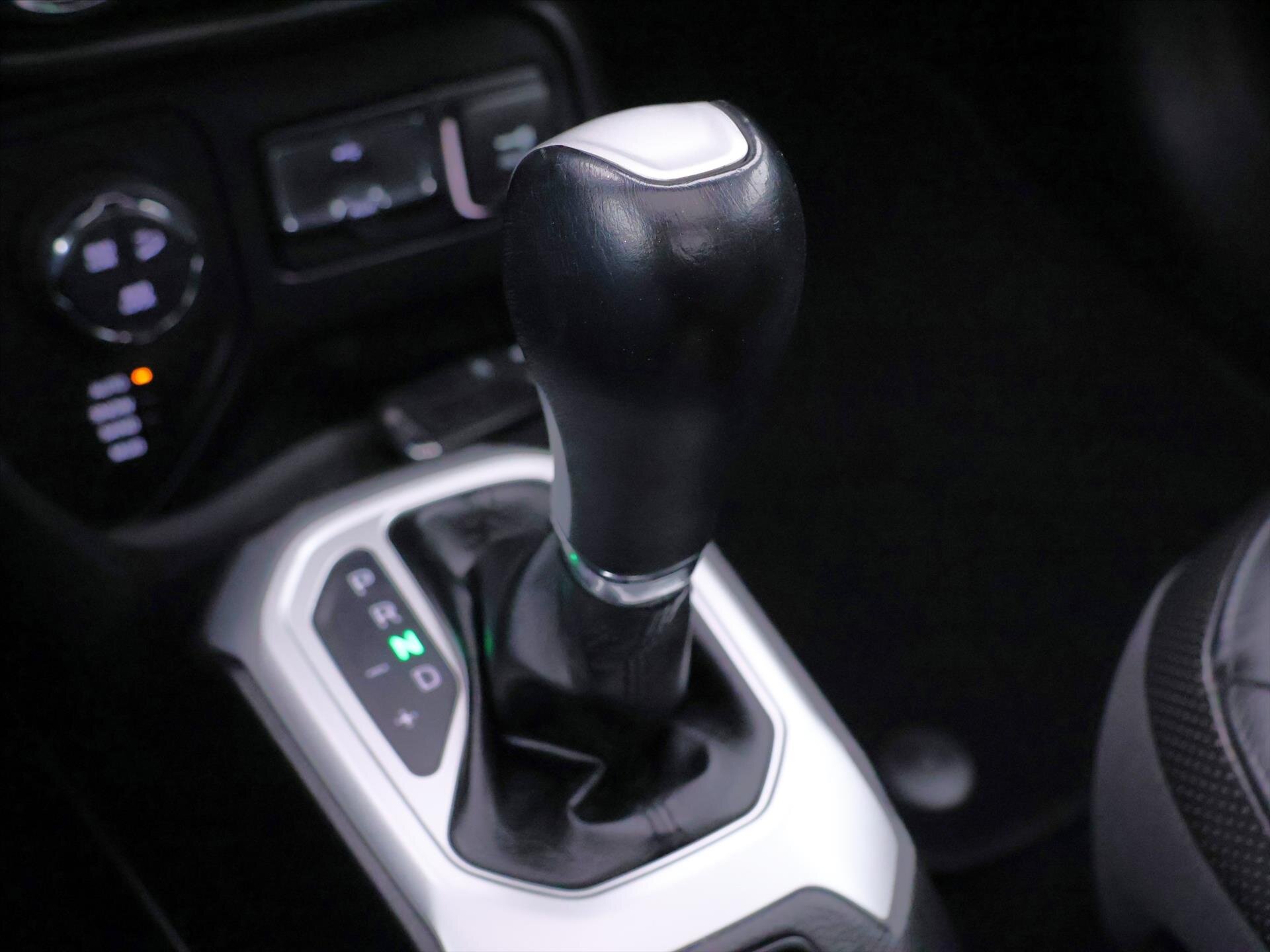 Jeep Renegade SUV 2,0 l 103 kw