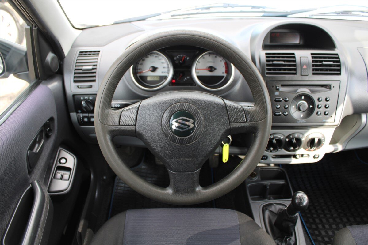 Suzuki Ignis Hatchback 1,5 l 73 kw