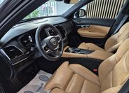 Volvo XC90 SUV / Terénní 2,0 l 180 kw