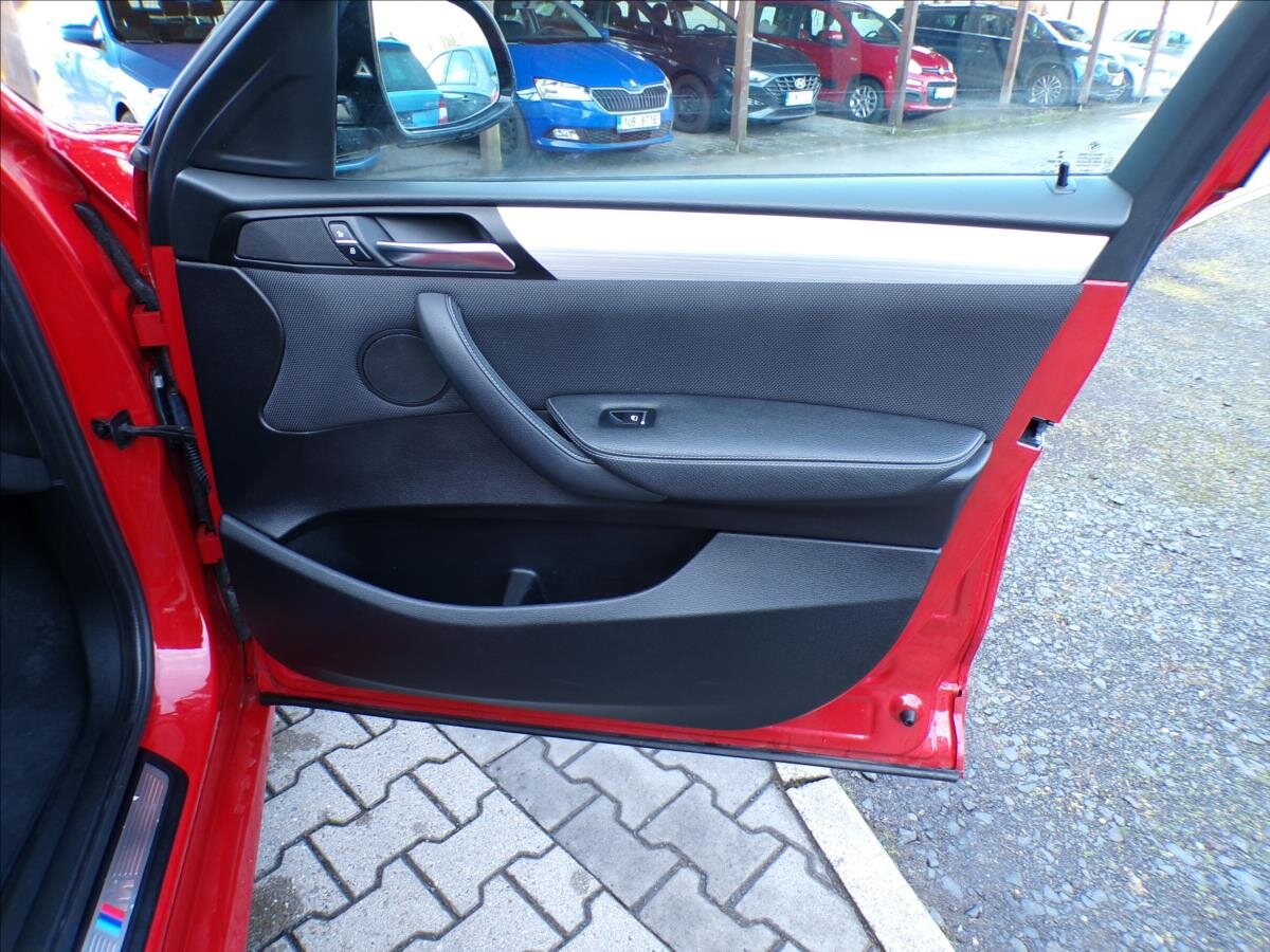 BMW X4 Sedan / Limuzína 3,0 l 190 kw