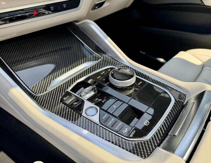 BMW X6 SUV / Terénní 4,4 l 210 kw