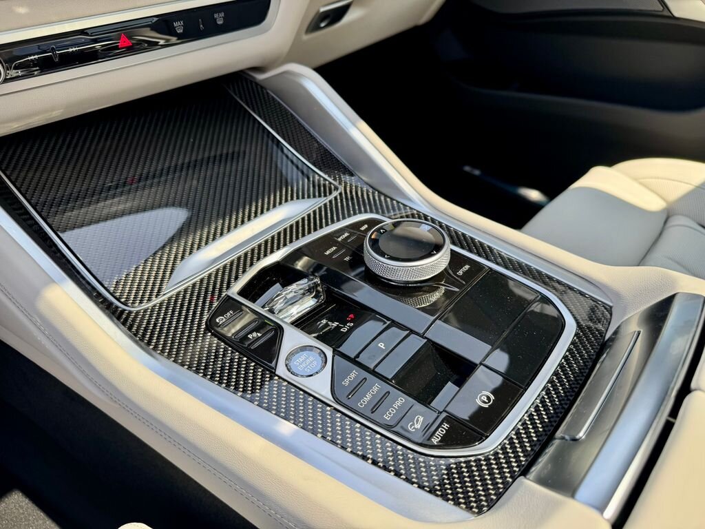 BMW X6 SUV / Terénní 4,4 l 210 kw