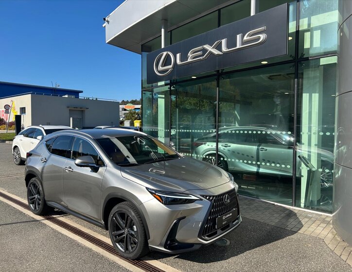 Lexus NX 350h SUV / Terénní 2,5 l 179 kw
