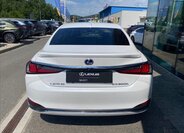 Lexus ES 300h 4