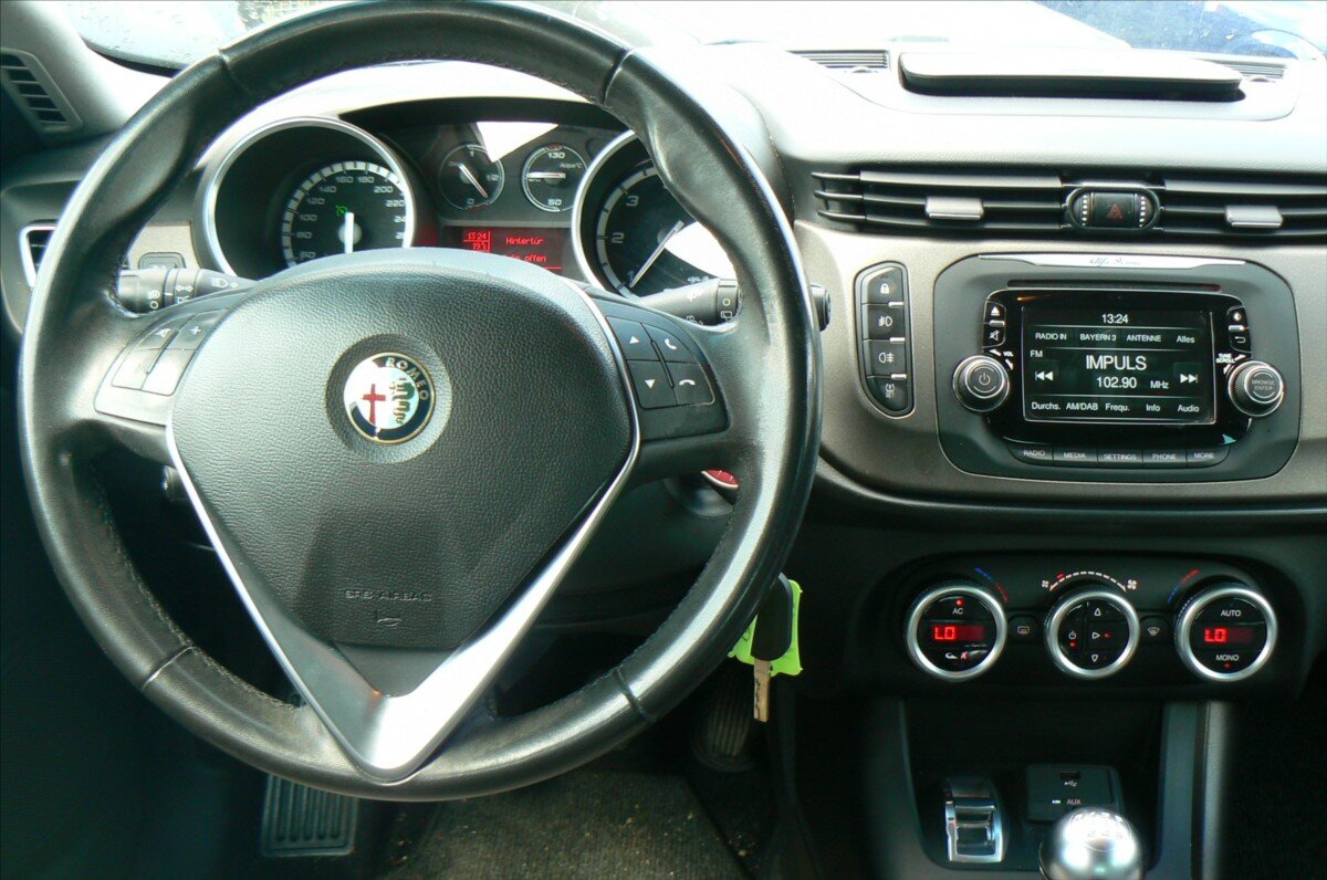 Alfa Romeo Giulietta Hatchback 2,0 l 110 kw