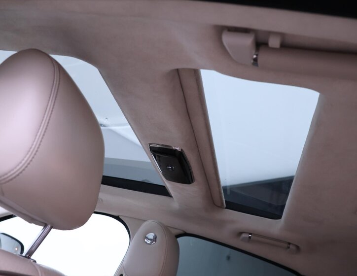 Jaguar XJ Sedan 3,0 l 202 kw