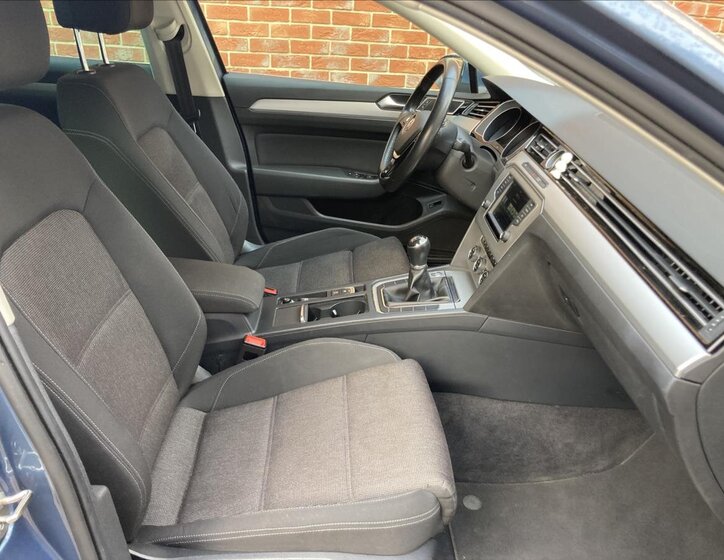 Volkswagen Passat Kombi 1,4 l 110 kw