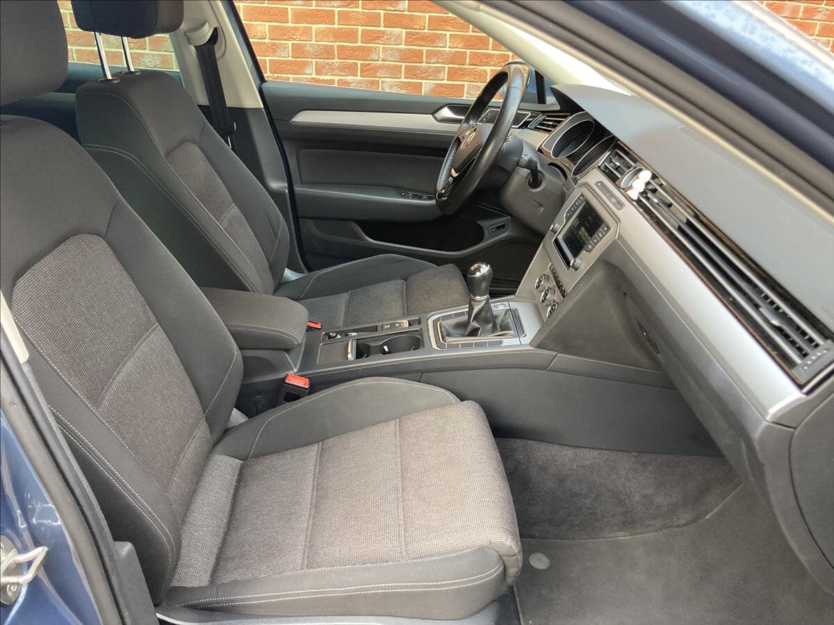 Volkswagen Passat Kombi 1,4 l 110 kw