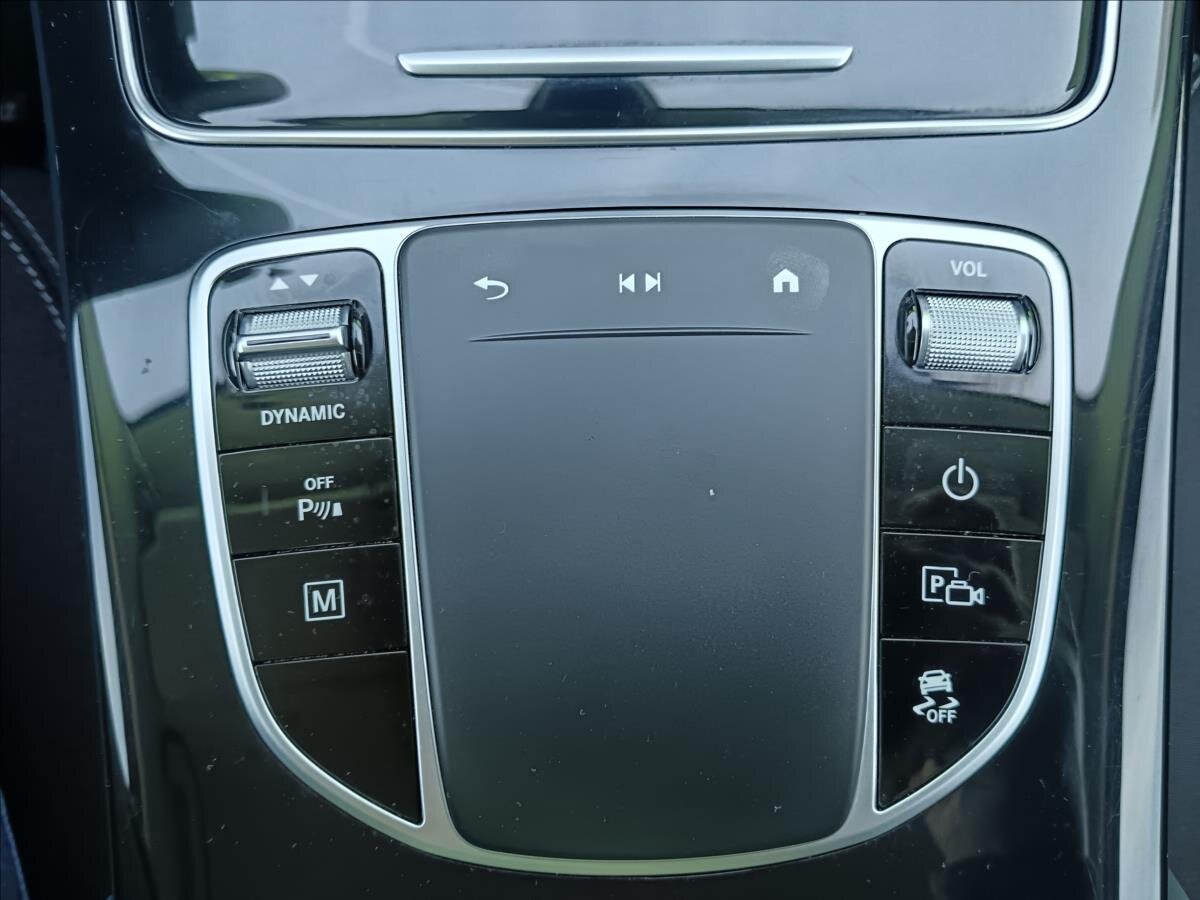 Mercedes-Benz GLC SUV 2,0 l 225 kw