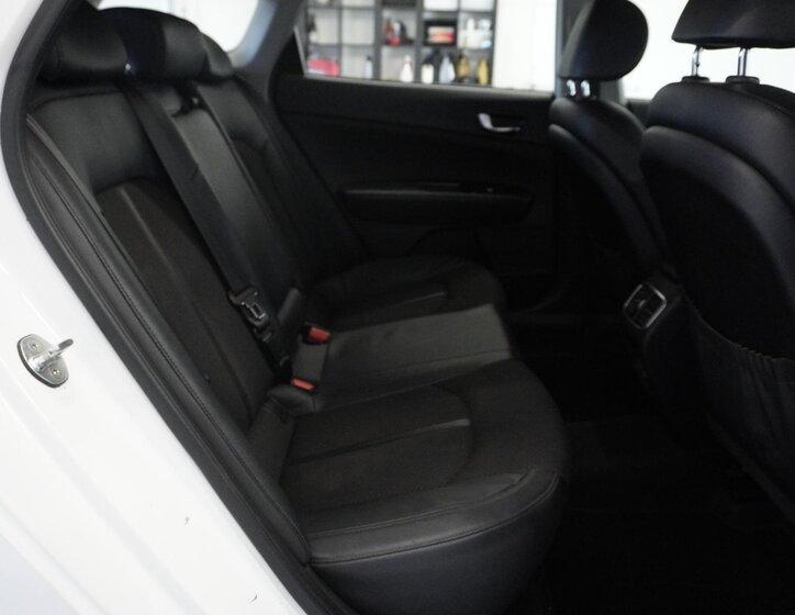 KIA Optima Kombi 2,0 l 151 kw