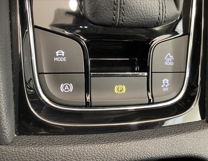 Škoda Karoq SUV 2,0 l 110 kw