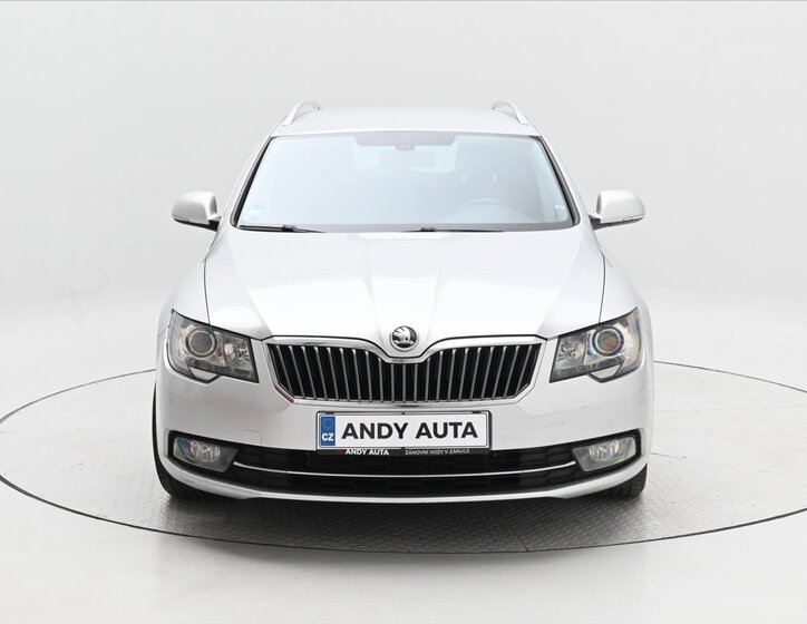 Škoda Superb Kombi 2,0 l 103 kw
