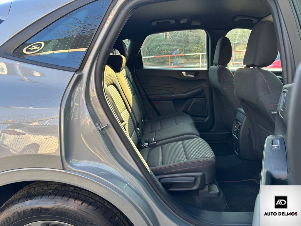 Ford Kuga SUV / Terénní 1,5 l 88 kw