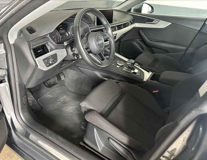 Audi A5 Sedan / Limuzína 2,0 l 140 kw