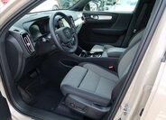 Volvo XC40 8