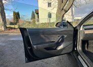 Tesla Model 3 Sedan / Limuzína 0,0 239 kw