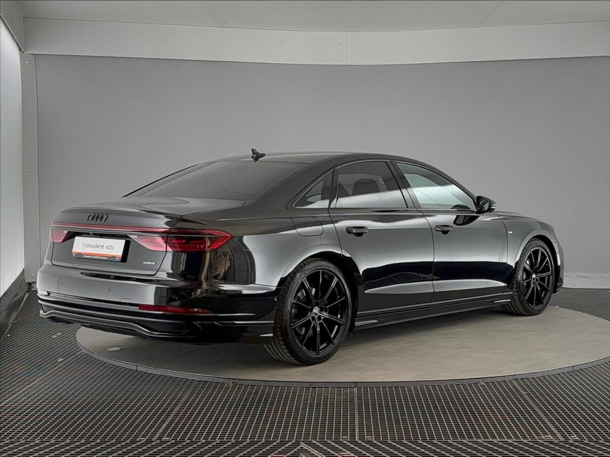 Audi A8 Sedan / Limuzína 3,0 l 210 kw