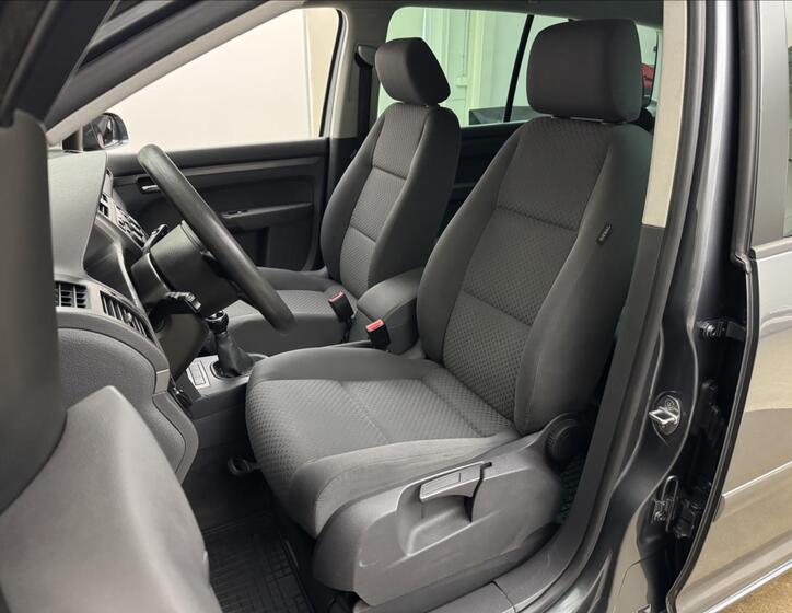 Volkswagen Touran 21