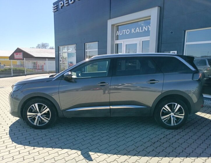 Peugeot 5008 SUV / Terénní 1,5 l 96 kw