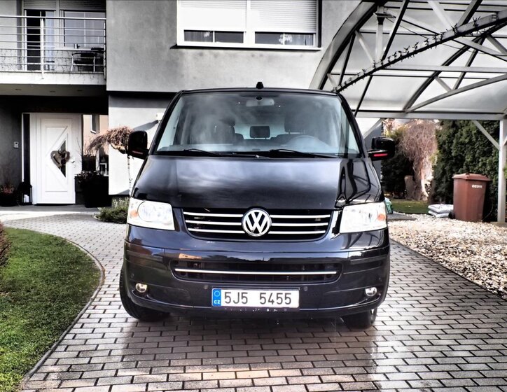 Volkswagen Multivan MPV 2,5 l 128 kw