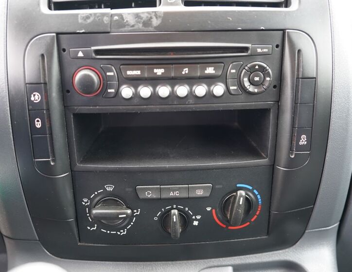 Peugeot Expert Tepee 27