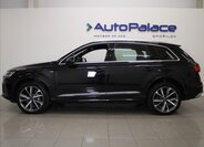 Audi Q7 5