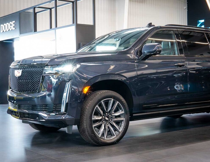 Cadillac Escalade 15