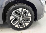 Hyundai Kona SUV / Terénní 0,0 150 kw